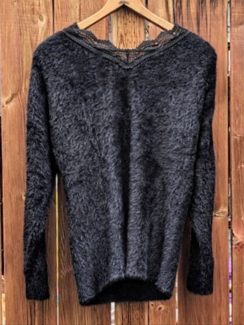 :S/M: Vintage ee:some Black Long Raglan Sleeved Mohair Style Sweater.